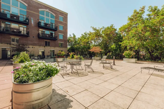 $499,900 | 1515 North Van Buren Street, Unit 513, Milwaukee, WI 53202