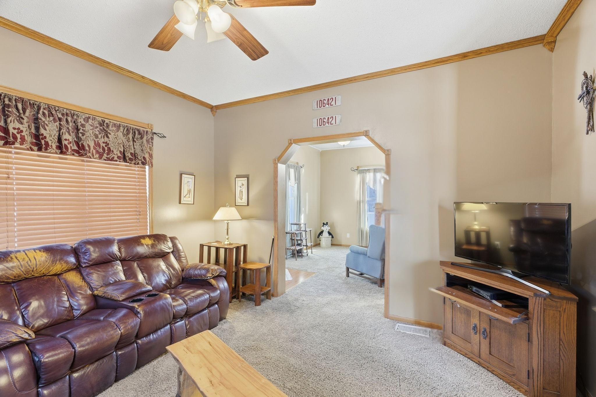 410 Division Street East Maple Lake, MN 55358 - Photo 10 of 39