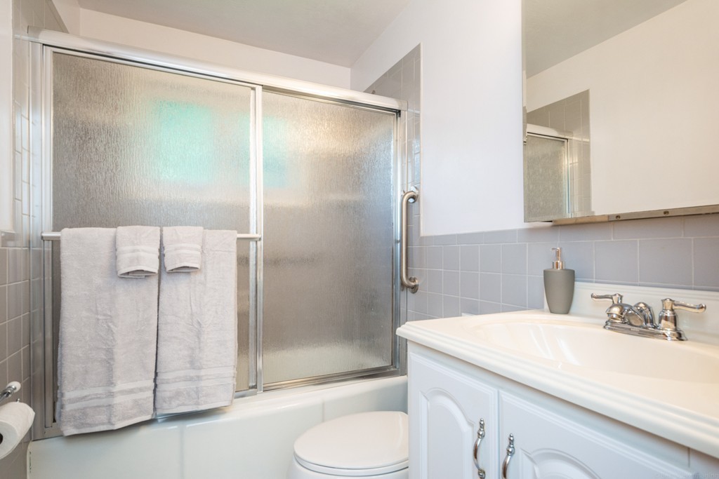 120 Concord Road Marlborough, MA 01752 - Photo 12 of 27 Gallery Image 12