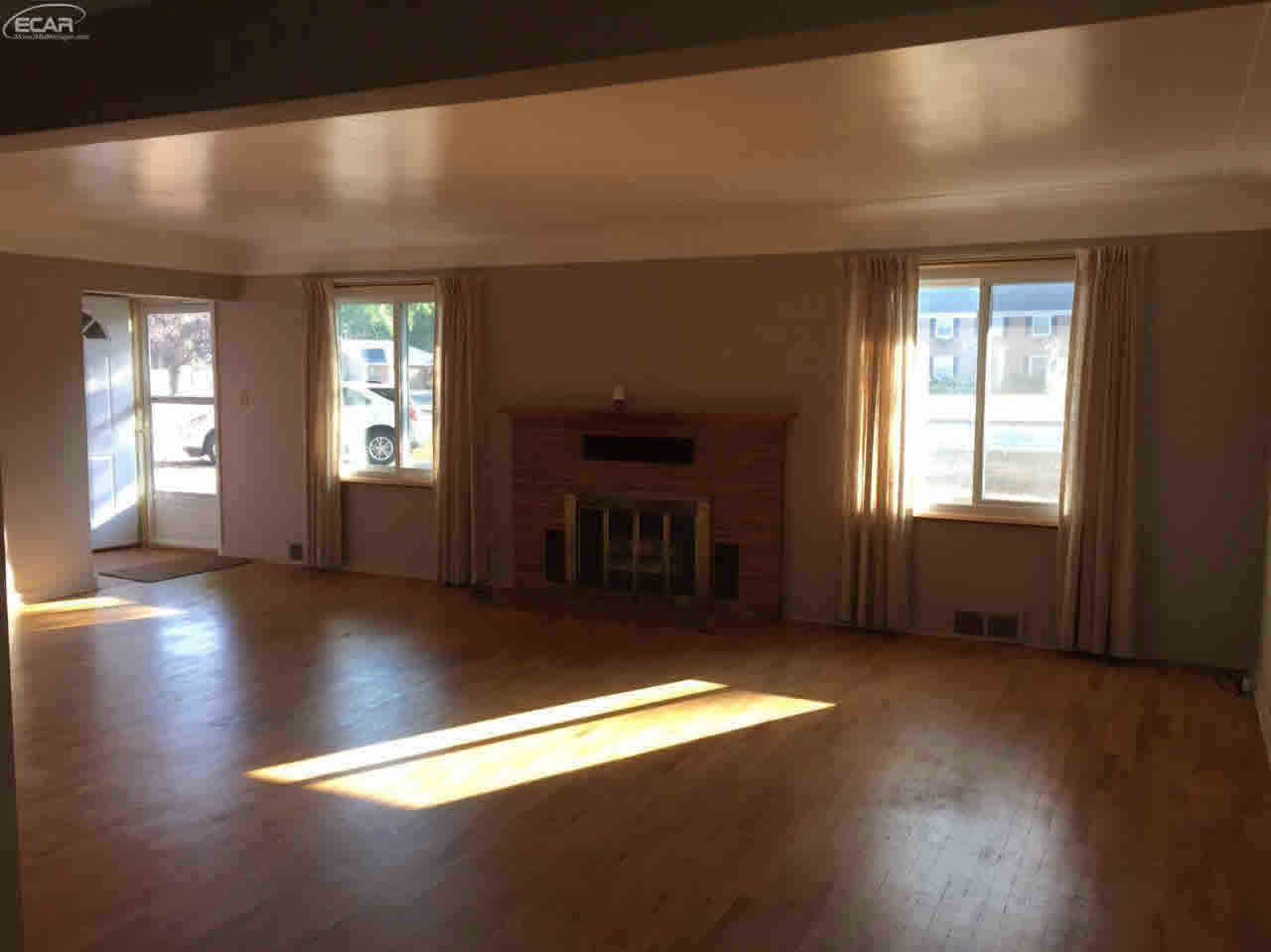 11231 North Clio Road Clio, MI 48420 - Photo 8 of 23 21373137-7.JPG