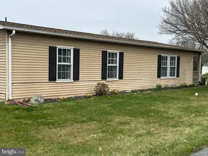 $185,000 | 11 Oakplace Court West, Lansdale, PA 19446