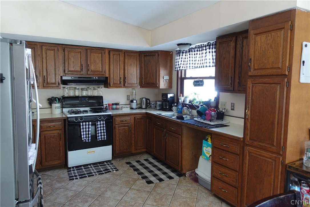 11 Yellow Barn Road Dryden, NY 13068 - Photo 18 of 30 Unit #2 Kitchen