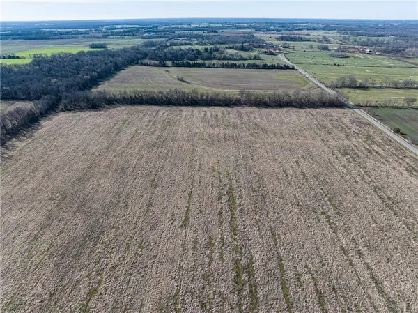 $445,000 | 0 Y Highway, Windsor, MO 65360
