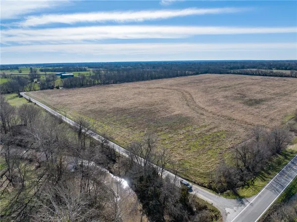 $445,000 | 0 Y Highway, Windsor, MO 65360