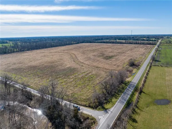 $445,000 | 0 Y Highway, Windsor, MO 65360