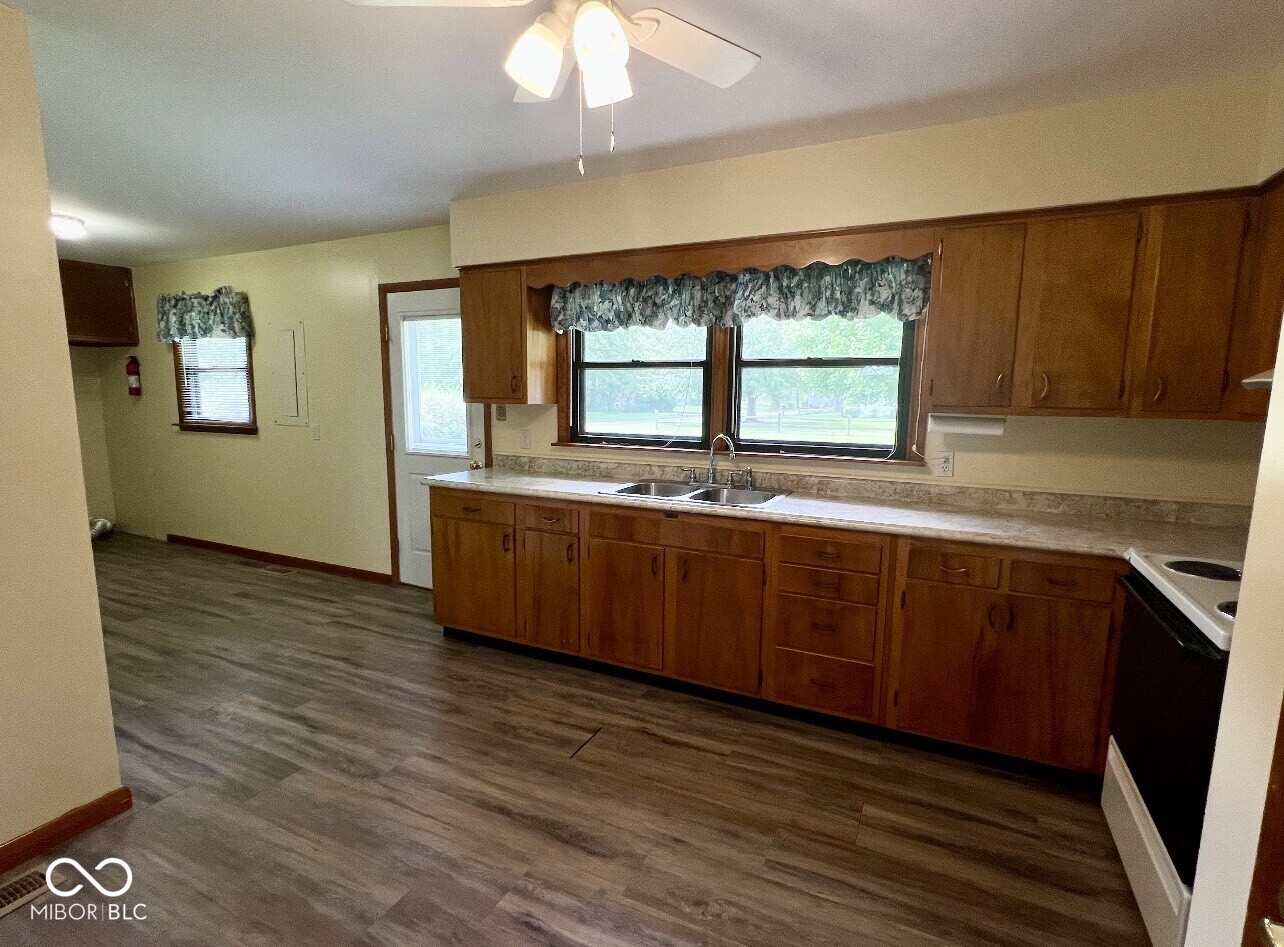 3502 North Talley Road Columbus, IN 47203 - Photo 6 of 11 Gallery Image 6