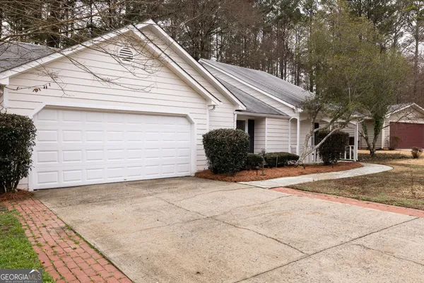$420,000 | 112 Glendale Drive, Peachtree City, GA 30269