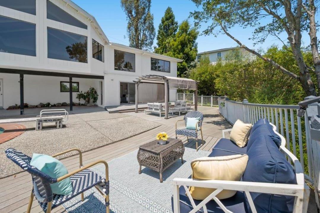 1407 Carlton Road Hillsborough, CA 94010 - Photo 26 of 113