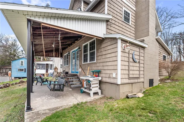 $239,900 | 9125 East Shore Road, Howard, NY 14810