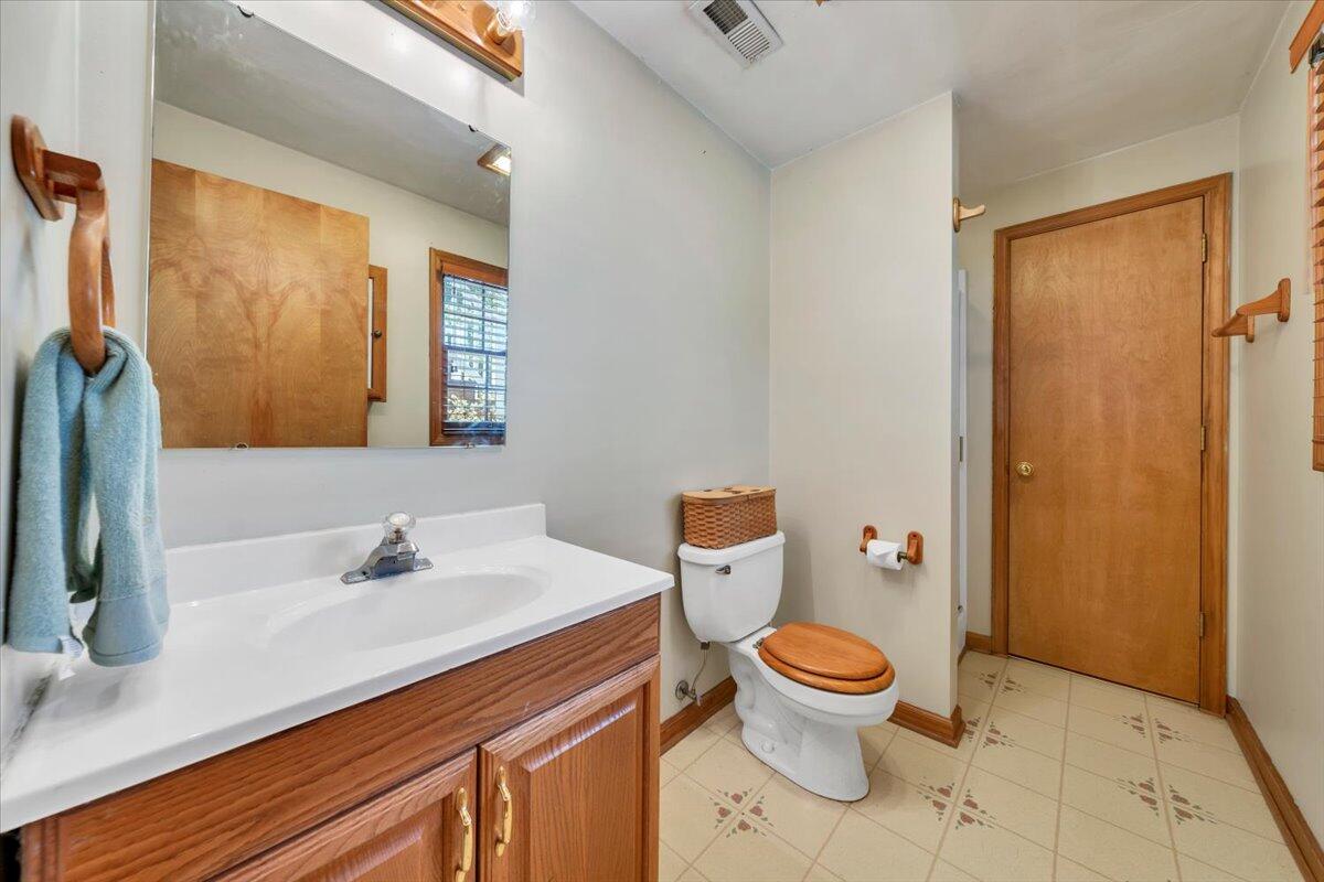 165 Fox Fire Cloverdale, VA 24077 - Photo 41 of 54 42-MIB07269