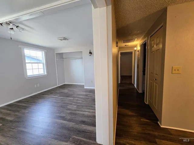 $275,000 | 145 4th Street, Hazelton, ID 83335