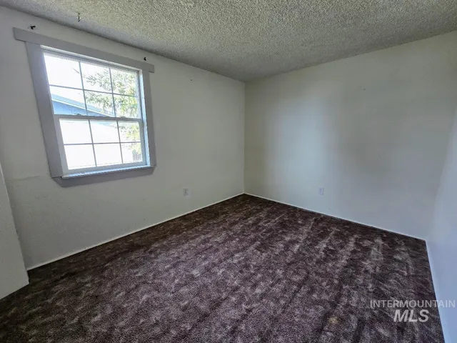 $275,000 | 145 4th Street, Hazelton, ID 83335