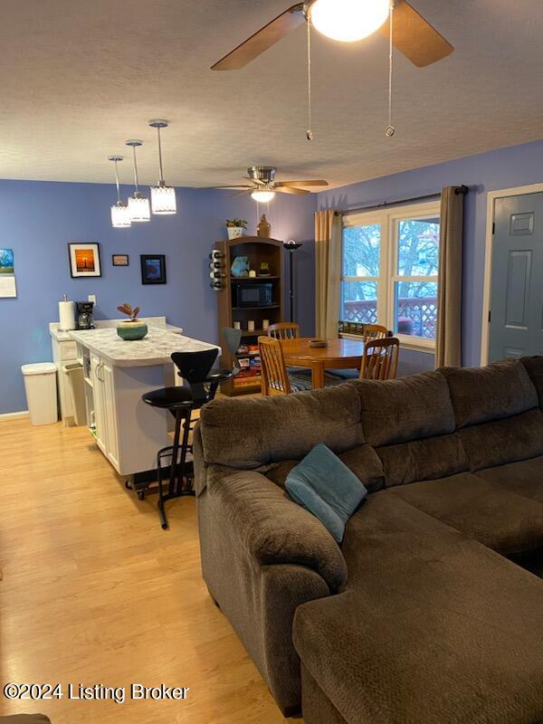 1708 Riverside Drive Prospect, KY 40059 - Photo 16 of 36 Light and Bright