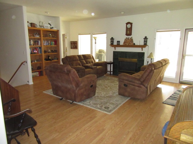 15715 North Howe Road Mead, WA 99021 - Photo 3 of 9