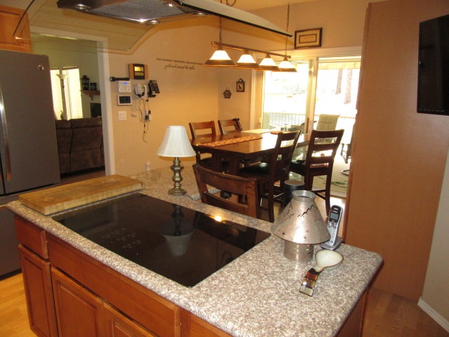 15715 North Howe Road Mead, WA 99021 - Photo 5 of 9
