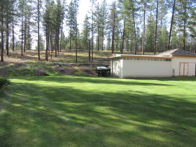 15715 North Howe Road Mead, WA 99021 - Photo 8 of 9