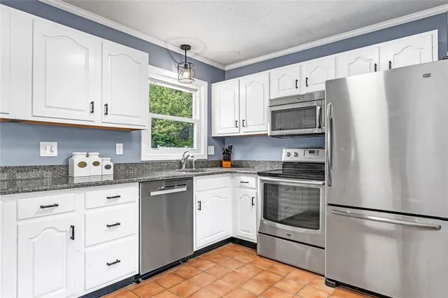 $625,000 | 22 Colonial Drive, Westerly, RI 02891