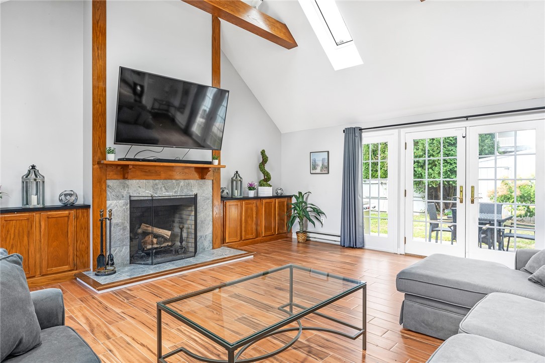 22 Colonial Drive Westerly, RI 02891 - Photo 7 of 38