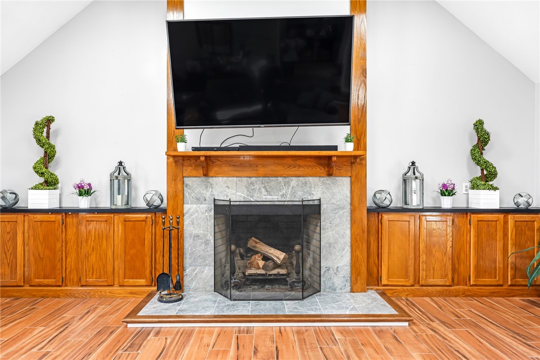 22 Colonial Drive Westerly, RI 02891 - Photo 8 of 38