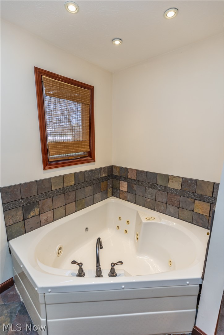 890 Joyce Road Cleveland, OH 44143 - Photo 23 of 35 Gallery Image 23