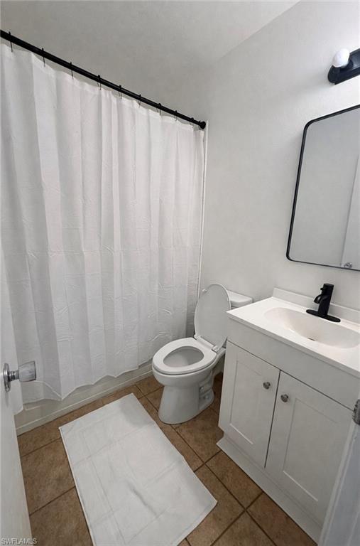 3325 Airport Road North, Unit J6 Naples, FL 34105 - Photo 3 of 7