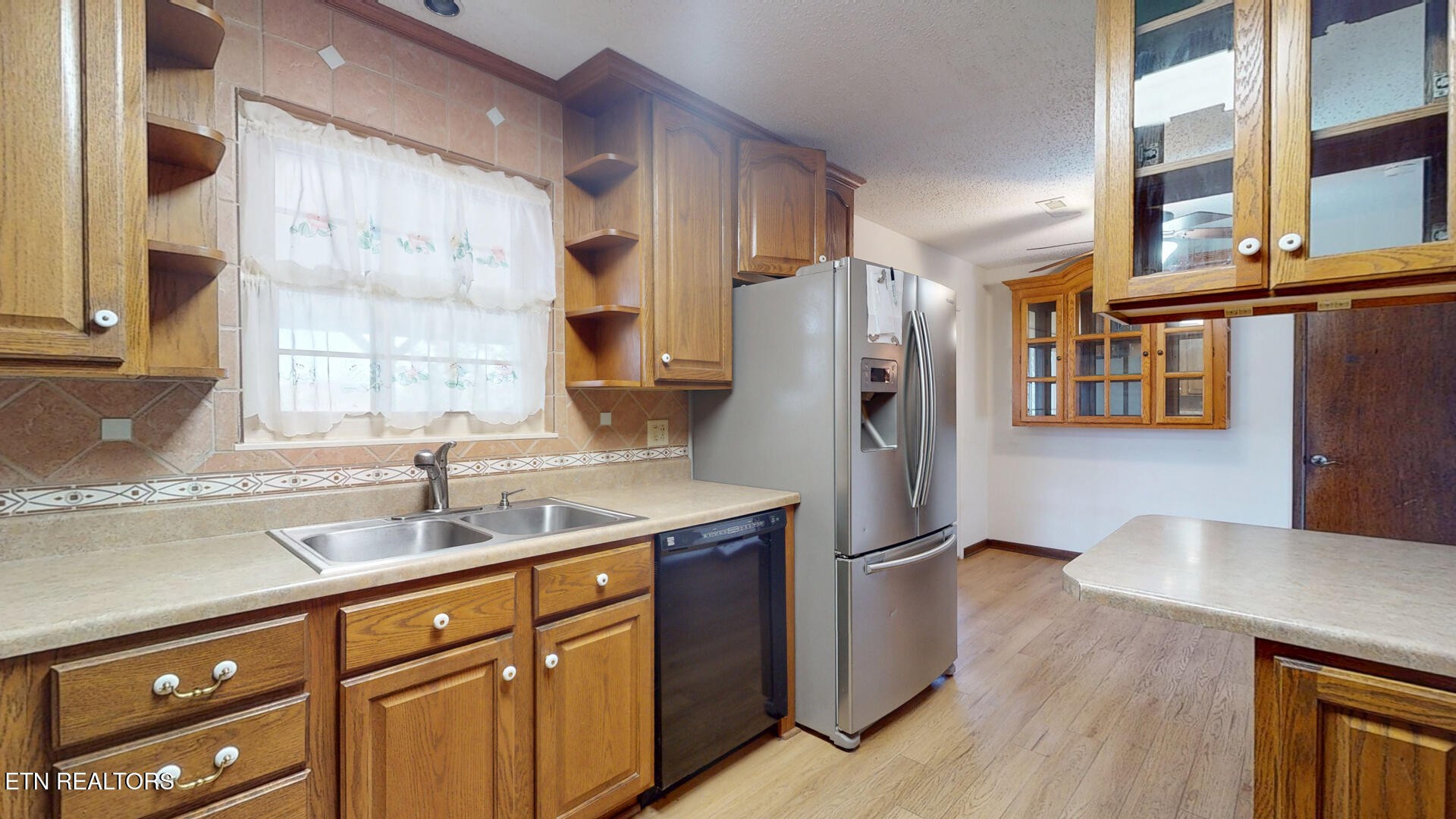 7612 Fall Wind Court Powell, TN 37849 - Photo 8 of 32 Gallery Image 8
