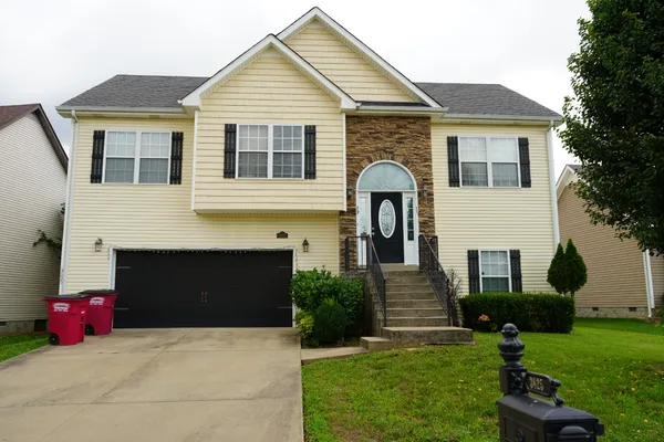$325,000 | 3625 Fox Den Lane, Clarksville, TN 37040