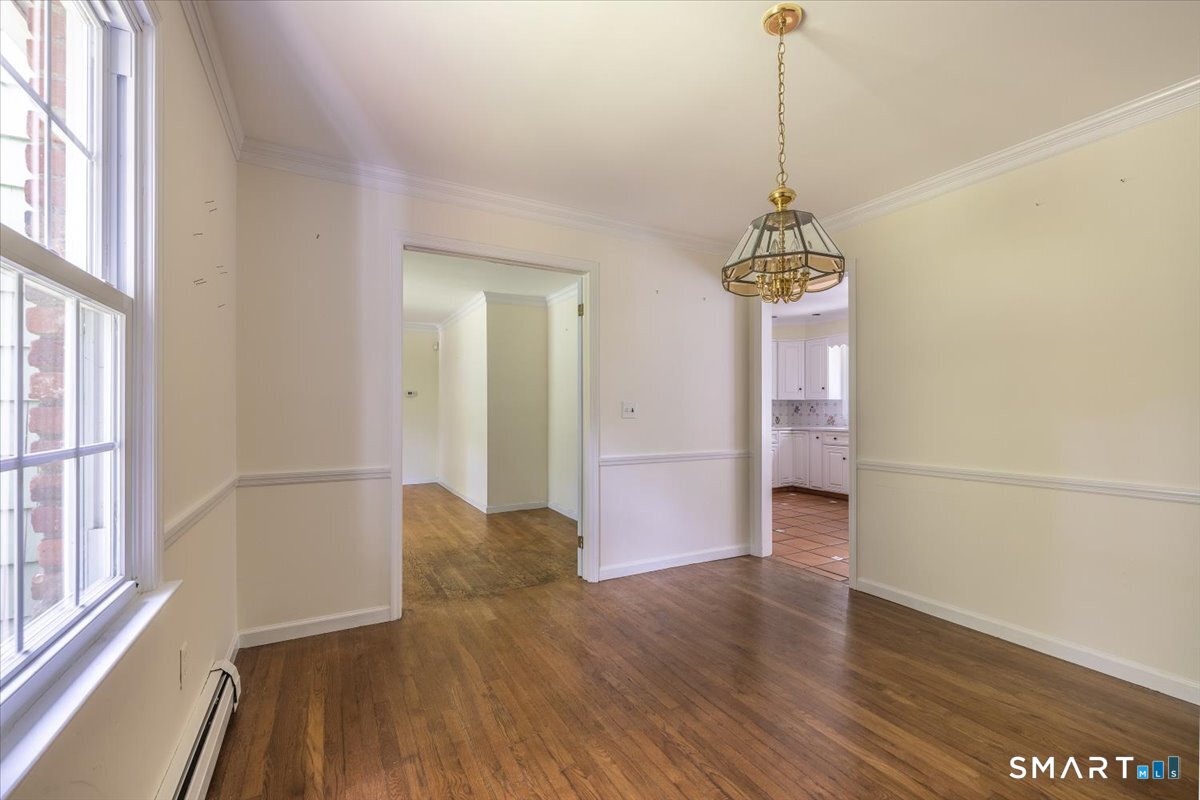 4 Twist Hill Road Newtown, CT 06470 - Photo 6 of 39