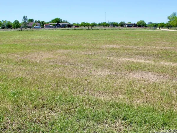 $150,000 | Lot 6 County Road 684, Lytle, TX 78052