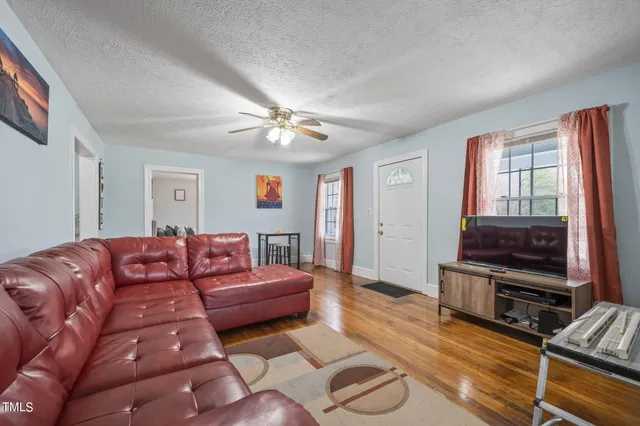 $250,000 | 13449 Us-58, Clarksville, VA 23927