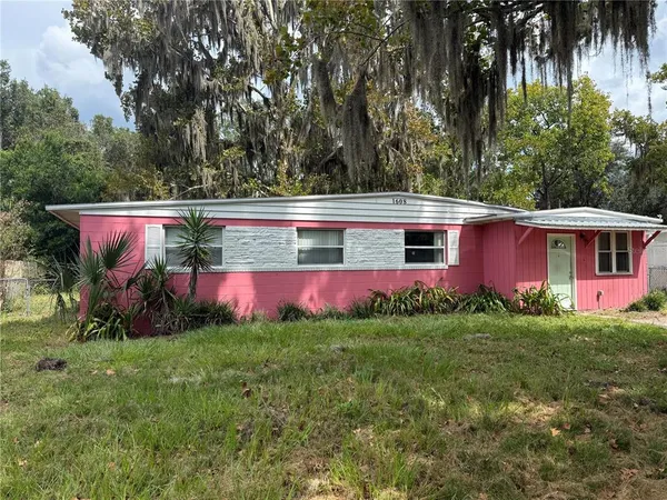 $169,900 | 1608 Southeast 39 Place, Gainesville, FL 32641