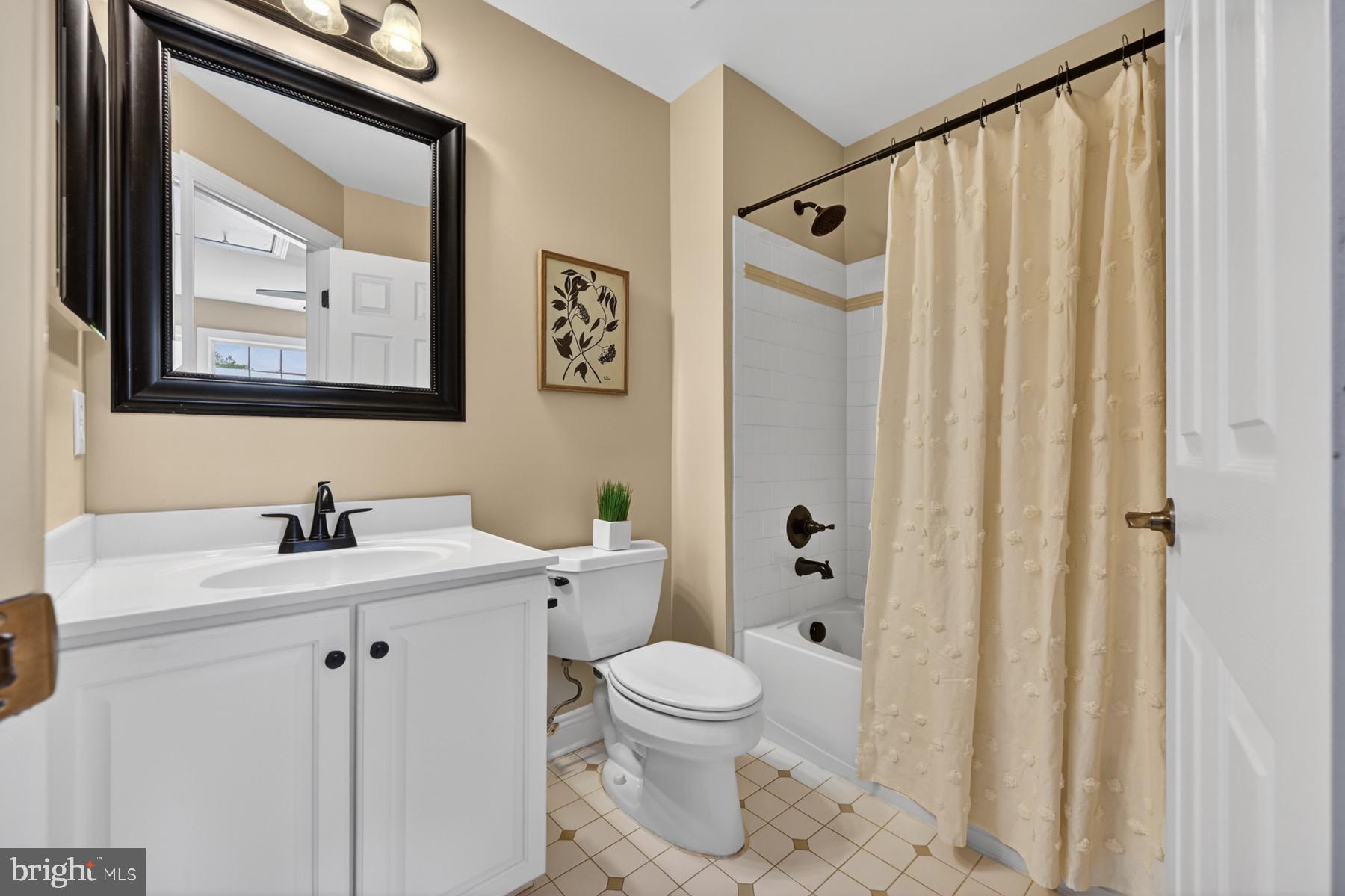 9 Sewall Court Edgewater, MD 21037 - Photo 64 of 126 Full bath Bedroom 2