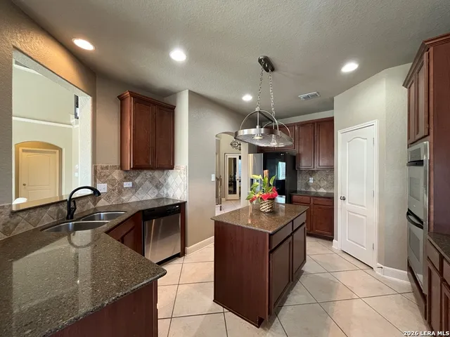 $2,295 | 10500 Hunter Heights, Schertz, TX 78154