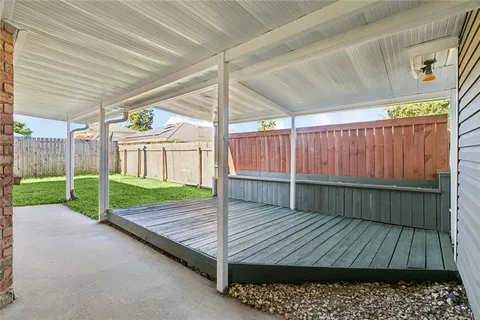 $255,000 | 3816 Riverland Drive, Chalmette, LA 70043