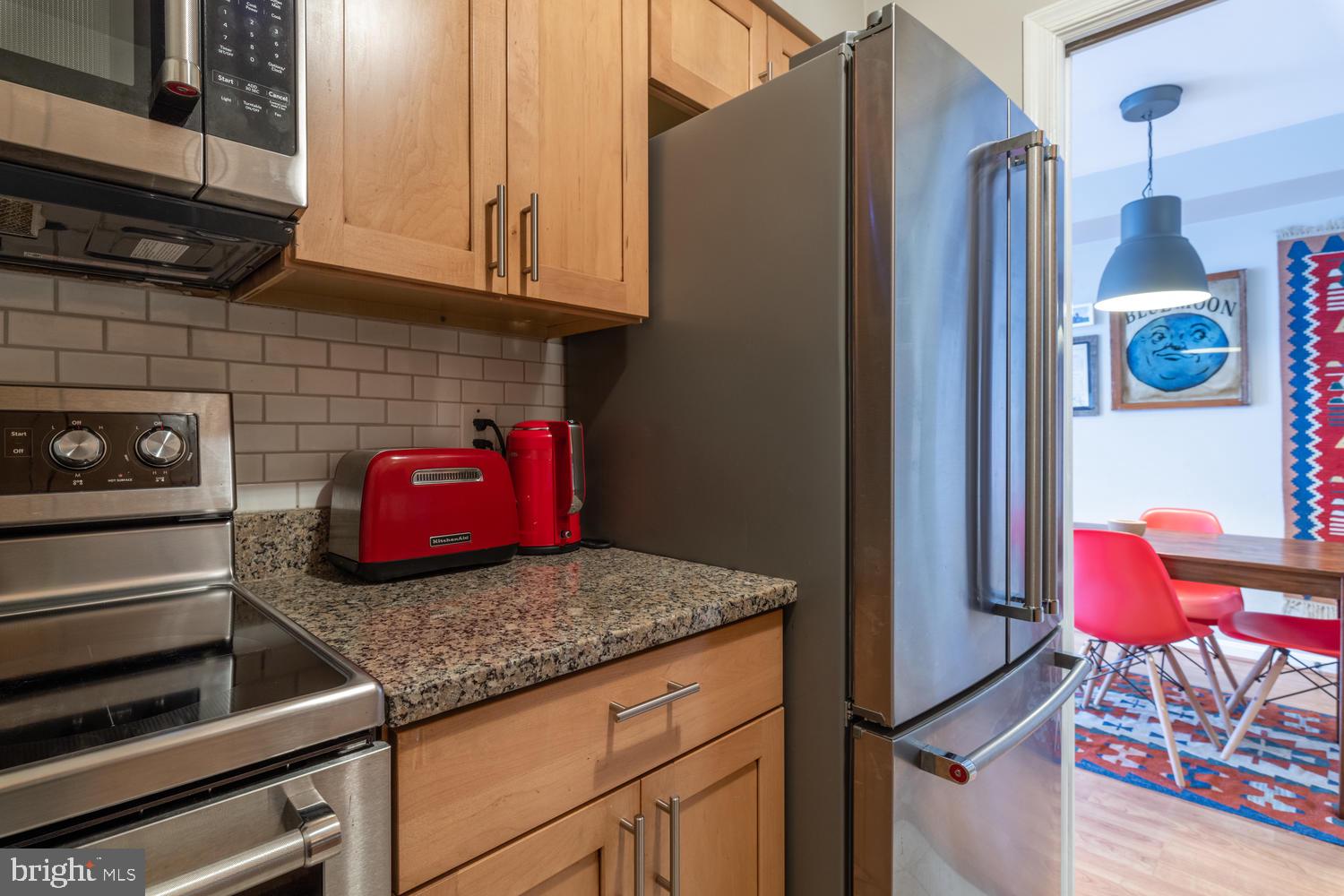 32 15th Street Northeast, Unit 32 Washington, DC 20003 - Photo 14 of 36 Stainless steel appliances