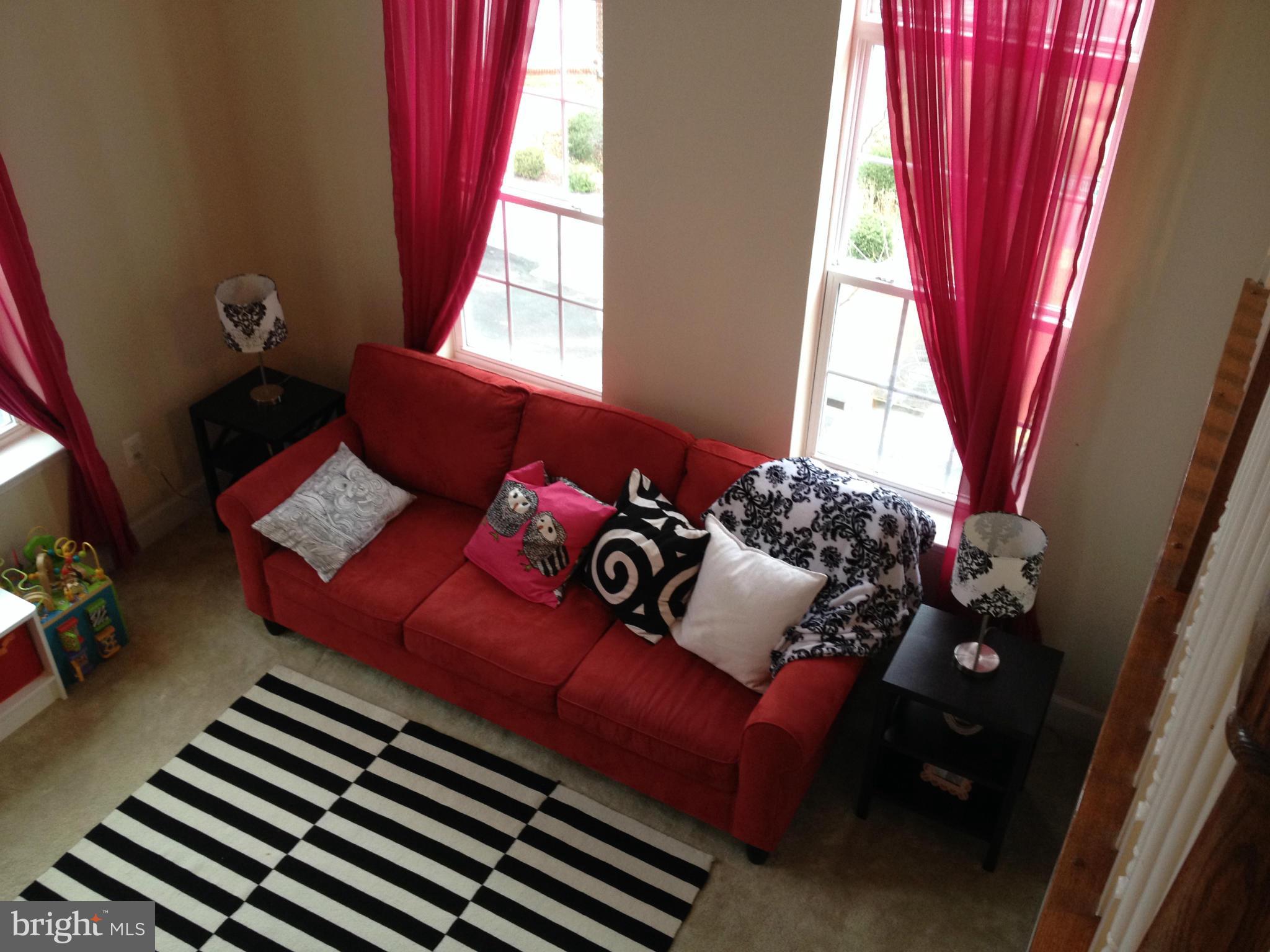 13595 Station Street Germantown, MD 20874 - Photo 12 of 30 Family Room