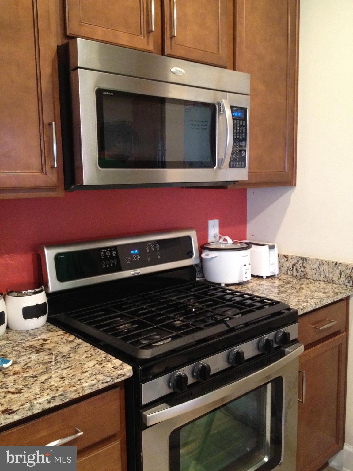 13595 Station Street Germantown, MD 20874 - Photo 5 of 30 Kitchen