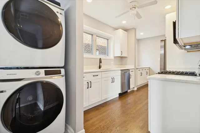 $2,095 | 6224 North Albany Avenue, Unit 3, Chicago, IL 60659