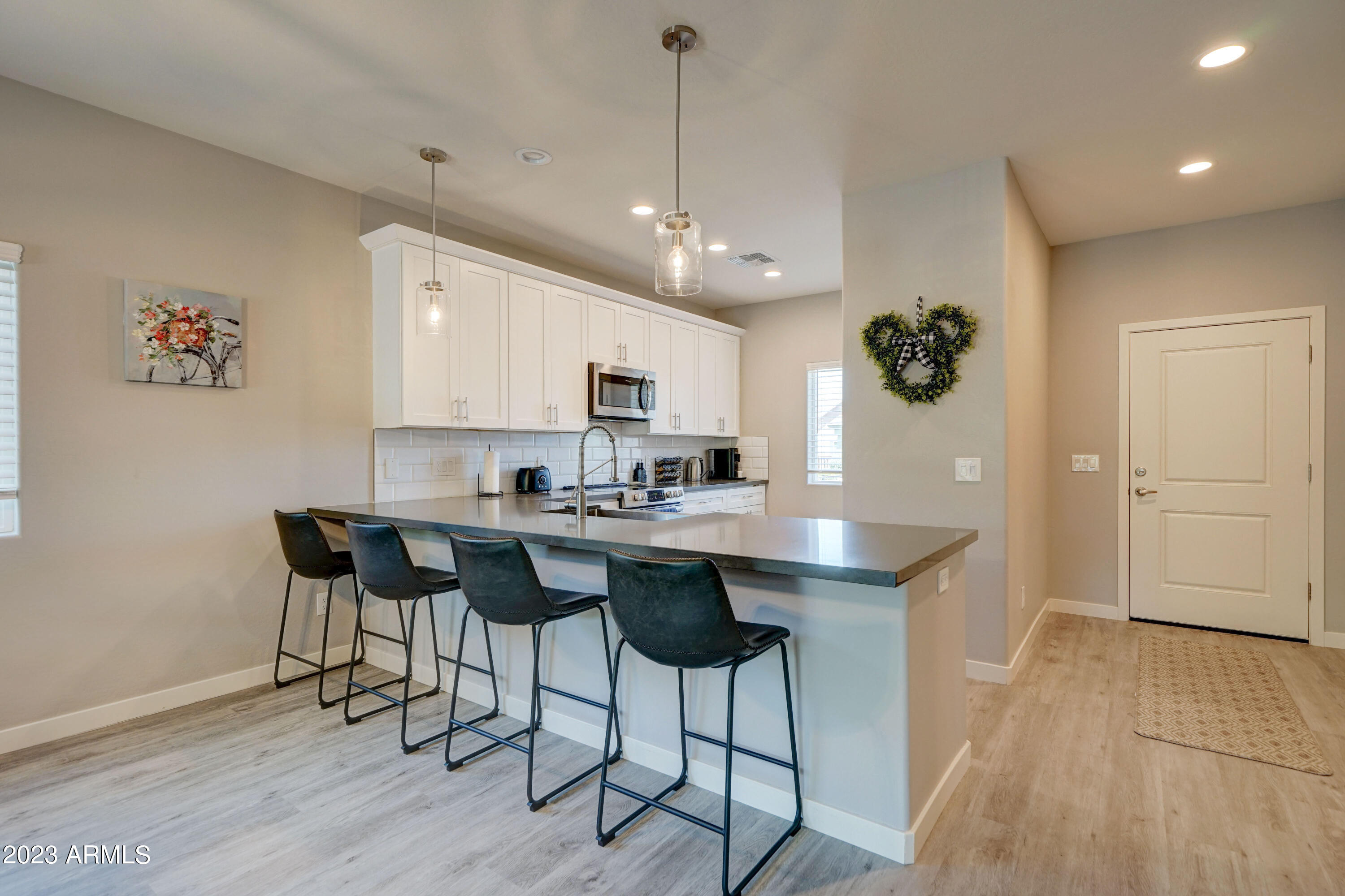 529 W Harwell-15