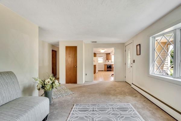 45 Samoset Road Woburn, MA 01801 - Photo 9 of 20 Gallery Image 9