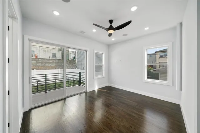 $4,300 | 122 Terrace Avenue, Unit 2, Jersey City, NJ 07307