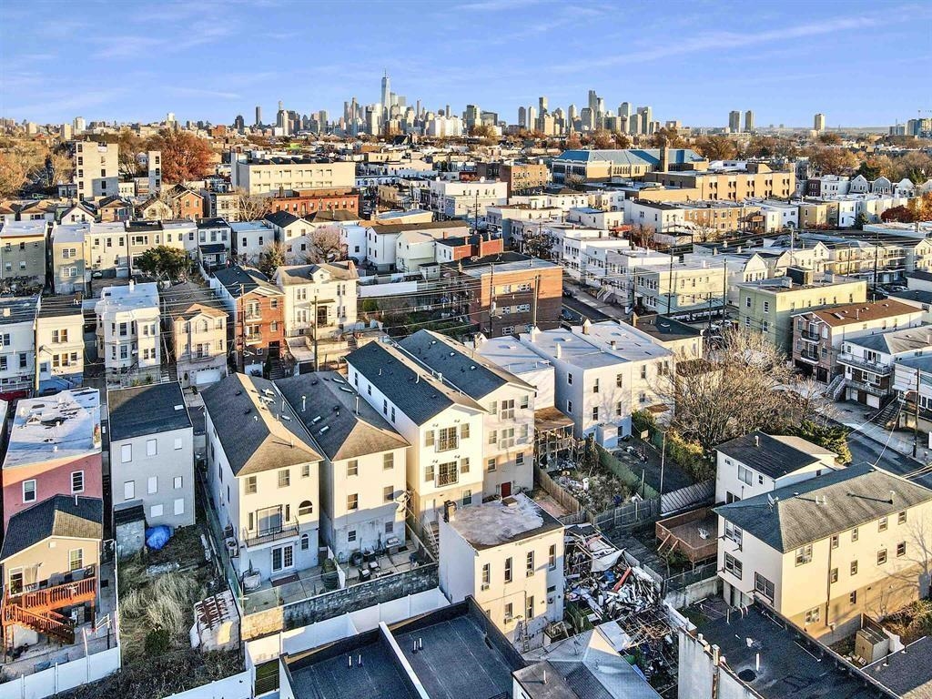 122 Terrace Avenue, Unit 2 Jersey City, NJ 07307 - Photo 34 of 37