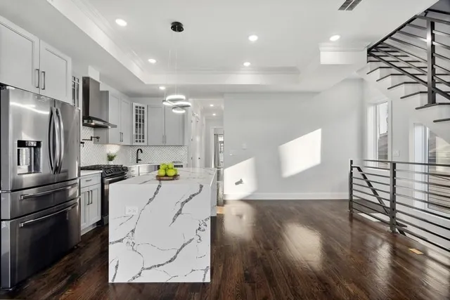 $4,300 | 122 Terrace Avenue, Unit 2, Jersey City, NJ 07307