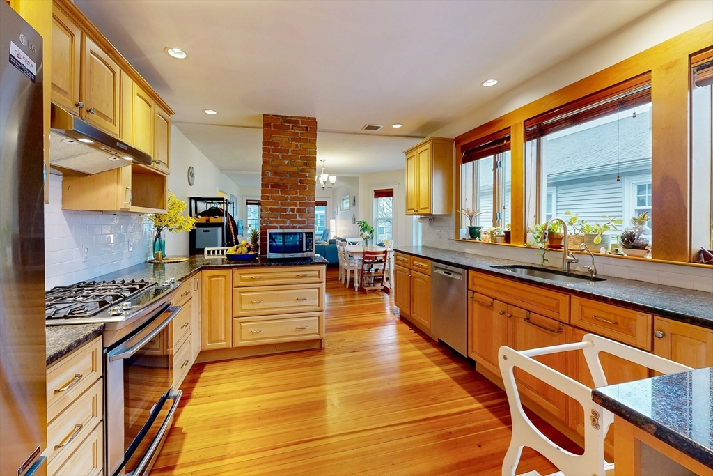 29 Egerton Road, Unit 2 Arlington, MA 02474 - Photo 14 of 42