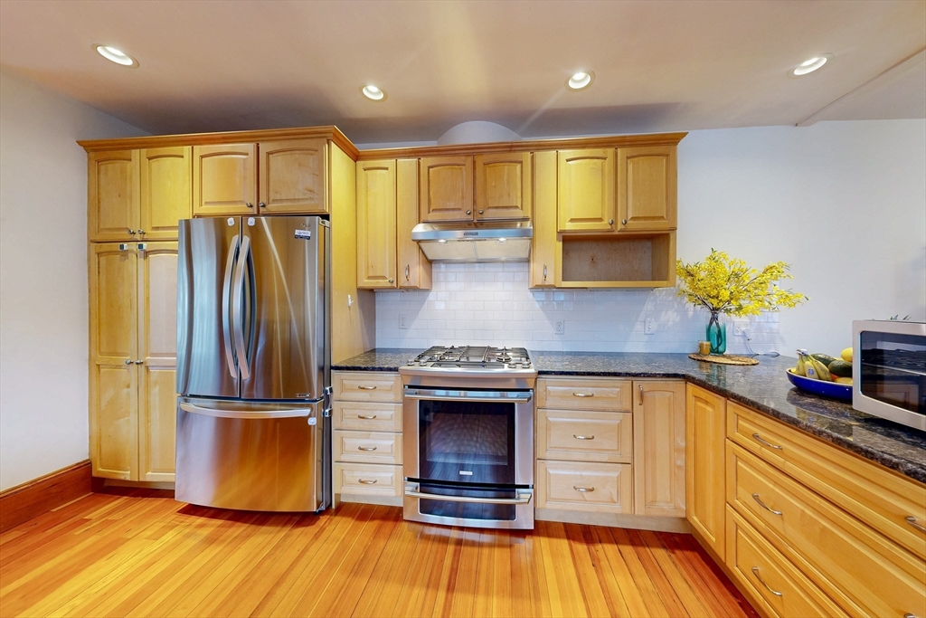 29 Egerton Road, Unit 2 Arlington, MA 02474 - Photo 16 of 42