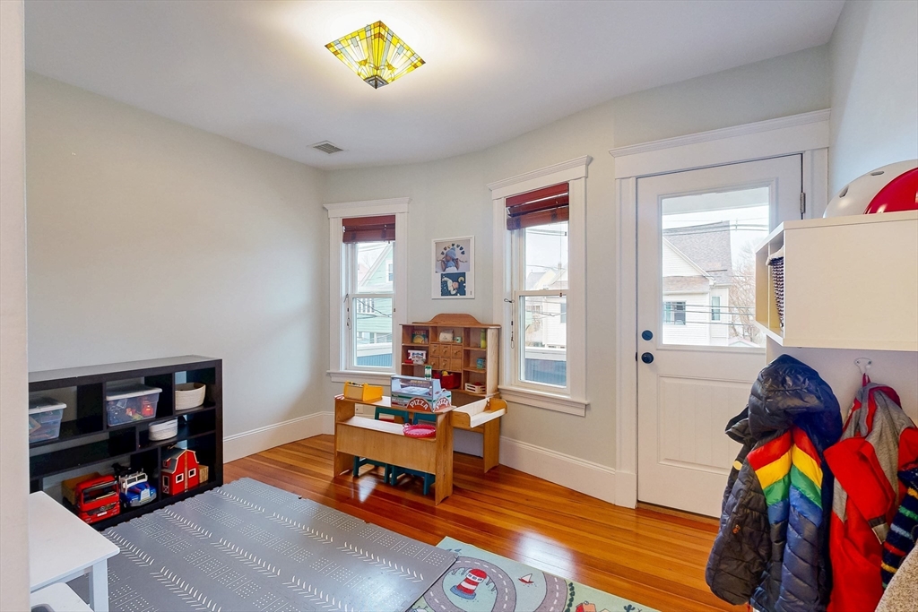 29 Egerton Road, Unit 2 Arlington, MA 02474 - Photo 18 of 42