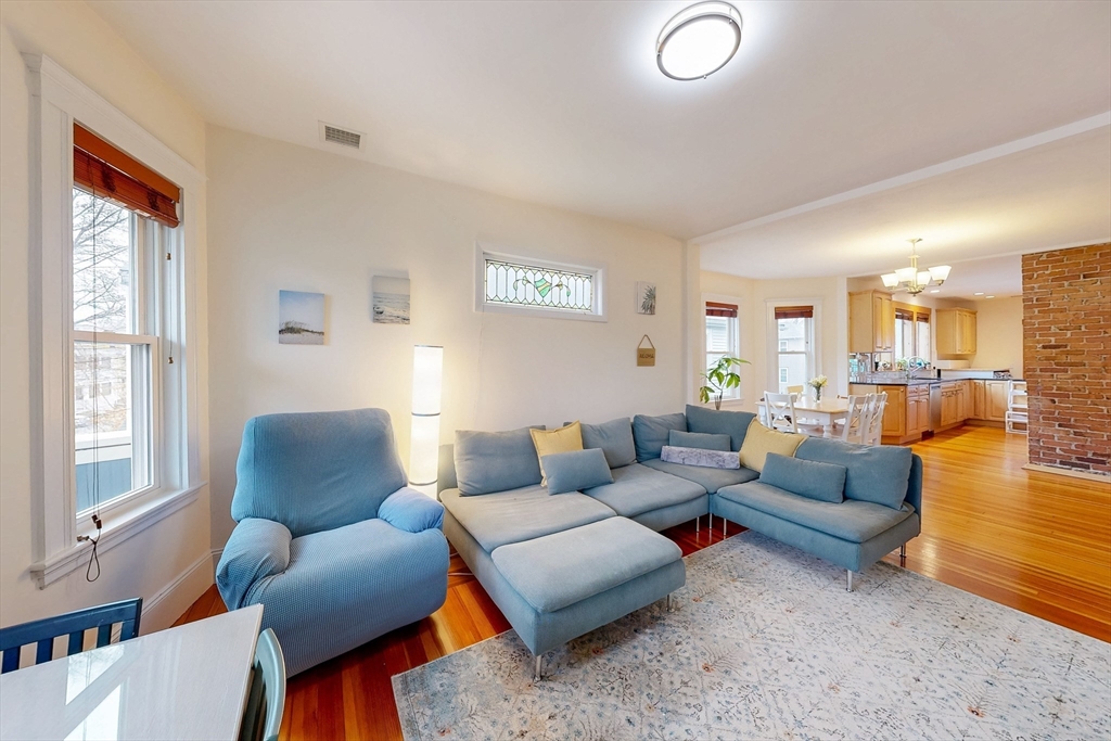 29 Egerton Road, Unit 2 Arlington, MA 02474 - Photo 6 of 42