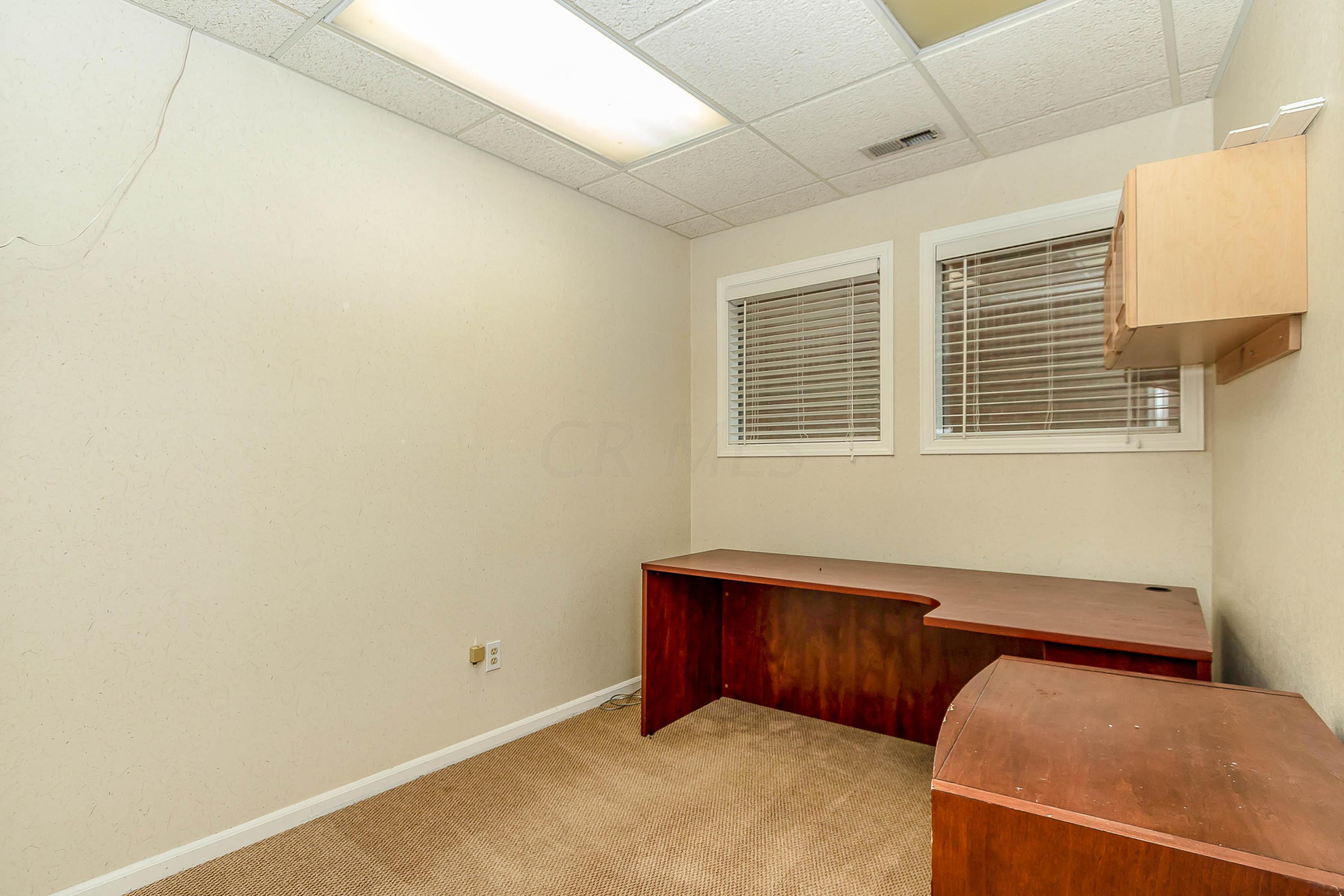 7215 Sawmill Road, Unit 210 Dublin, OH 43016 - Photo 21 of 31 Private Office