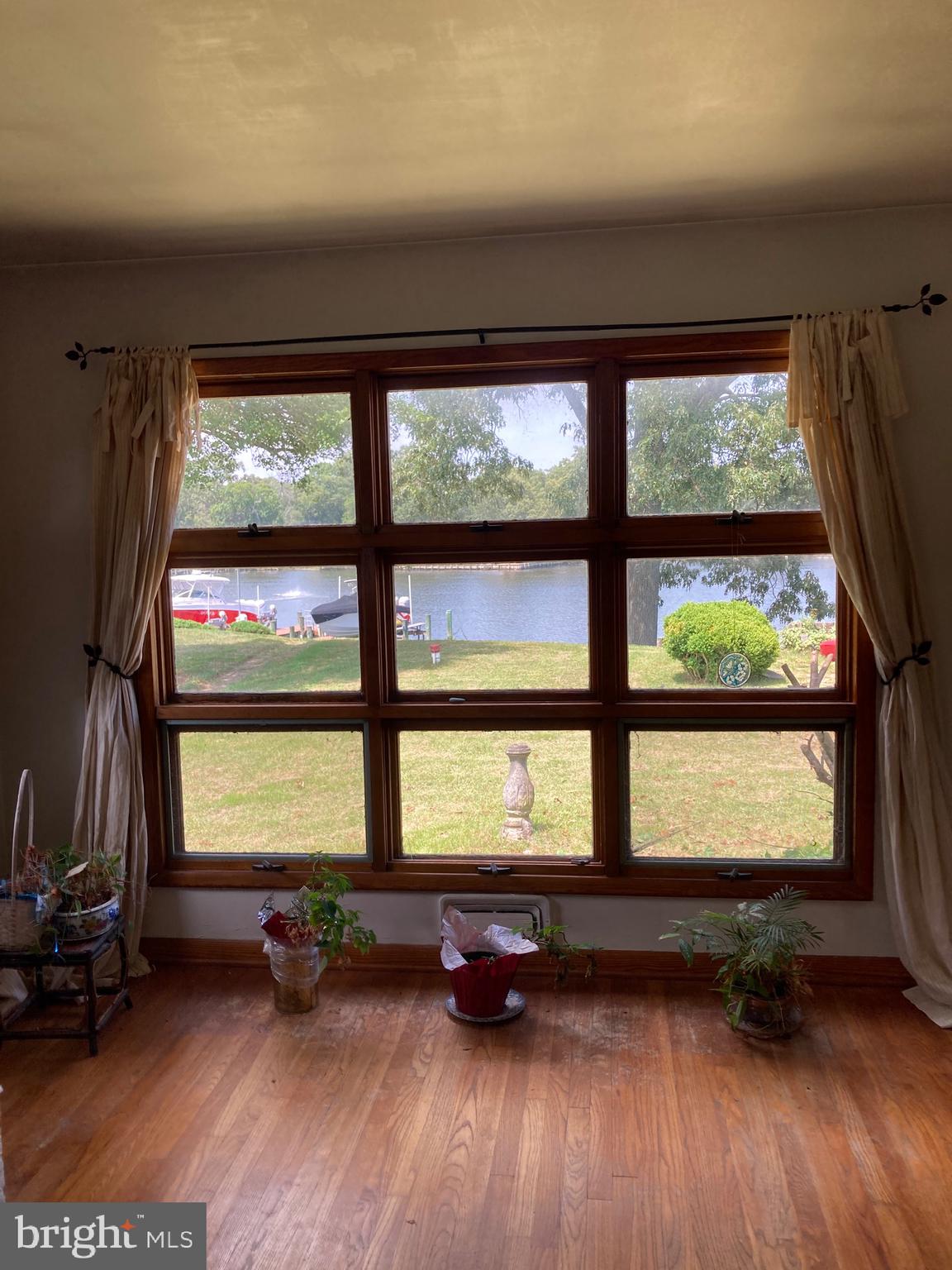 1930 Cedar Road Pasadena, MD 21122 - Photo 10 of 27