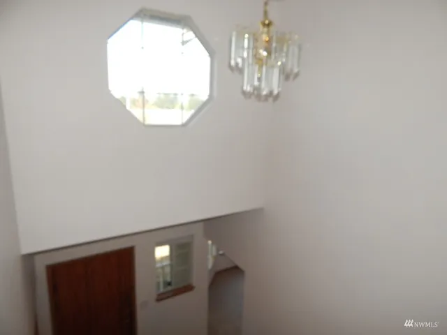 $2,850 | 572 Monroe Avenue Northeast, Renton, WA 98056